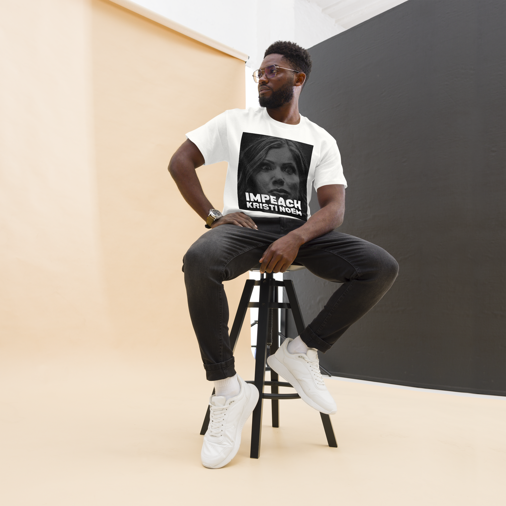 Impeach Kristi Noem T-Shirt